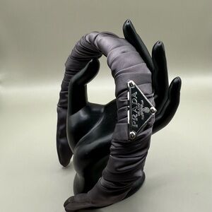 Elegant silk Silver GRAY Headband with black n silver metal logo plate  NEW